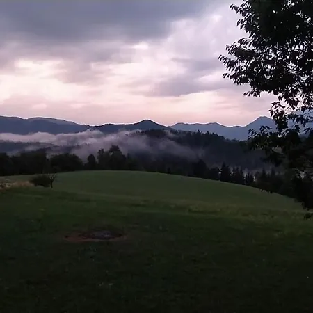 Kmetija Pecnik Prevalje