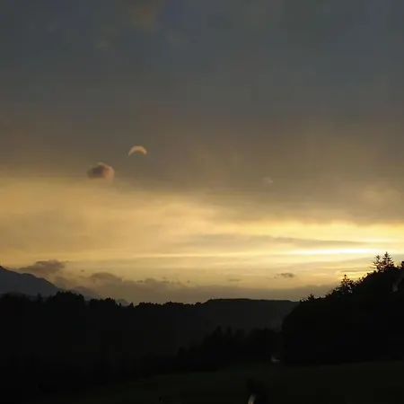 Kmetija Pecnik * Prevalje