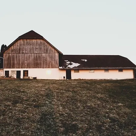 Kmetija Pecnik Lägenhet Prevalje