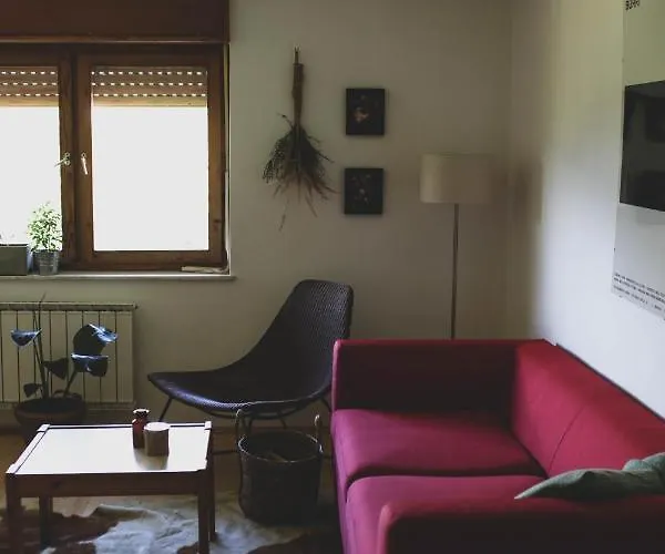 Kmetija Pecnik * Prevalje