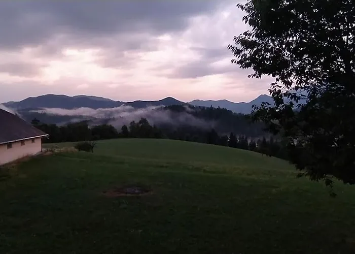 Kmetija Pecnik Prevalje