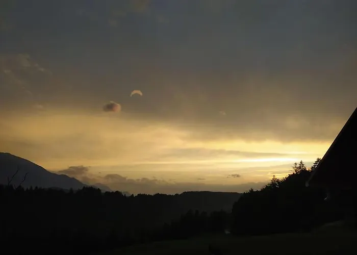 Kmetija Pecnik * Prevalje